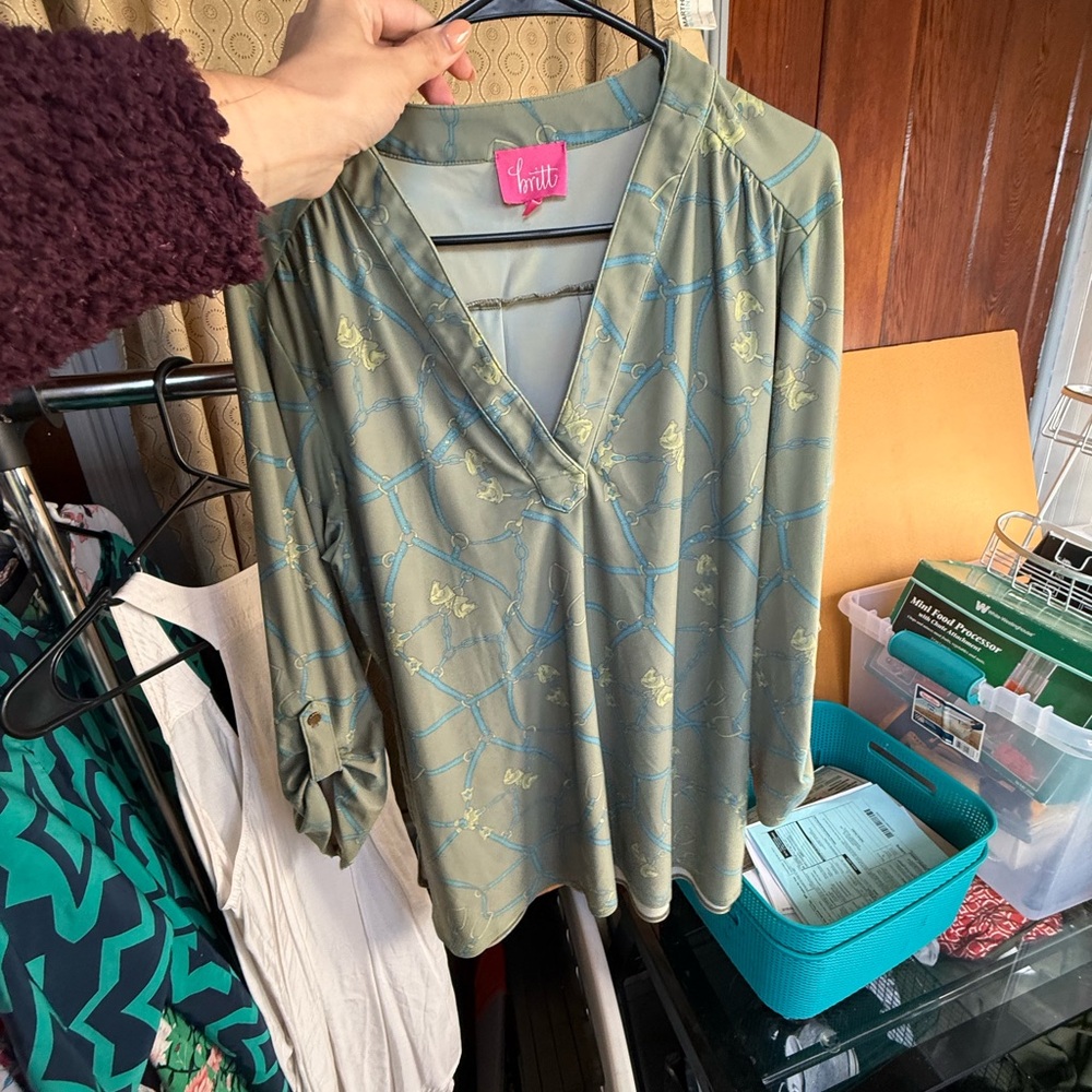 Women's Green Top